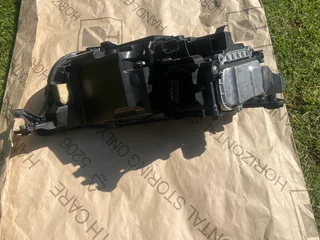2023 VW T-ROC IQ LED HEADLIGHT LEFT SIDE FOR SALE. IN EXCELLENT CONDITION