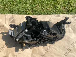 2023 VW T-ROC IQ LED HEADLIGHT LEFT SIDE FOR SALE. IN EXCELLENT CONDITION