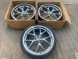 Bbs Ci-r 19x9 5x120 Et44 Platinum Satin Mag Rims For Sale. In Pristine Condition
