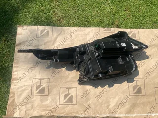 2024 KIA SELTOS EX LED HEADLIGHT LEFT SIDE FOR SALE. IN PRISTINE CONDITION