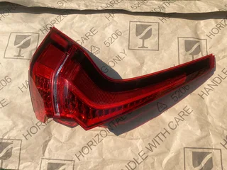 2023 VOLVO XC60 FULL LED TAIL LIGHT LEFT SIDE FOR SALE. IN PRISTINE CONDITION