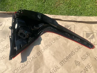 2023 VOLVO XC60 FULL LED TAIL LIGHT LEFT SIDE FOR SALE. IN PRISTINE CONDITION