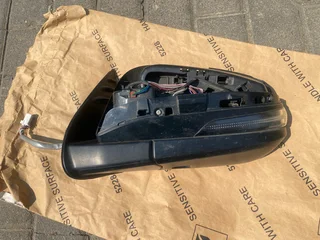 2019 TOYOTA HILUX GD-6 AUTO-FOLD DOOR MIRROR LEFT SIDE FOR SALE