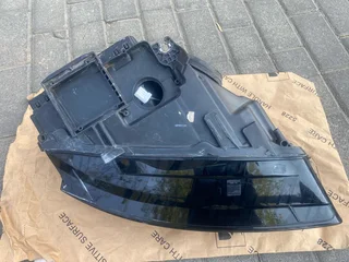 2012 AUDI A5 XENON HEADLIGHT LEFT SIDE FOR SALE. IN PRISTINE CONDITION