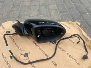 2022 Vw T-roc Electronic Auto-fold Door Mirror With Camera Right Side For Sale.in Pristine Condition