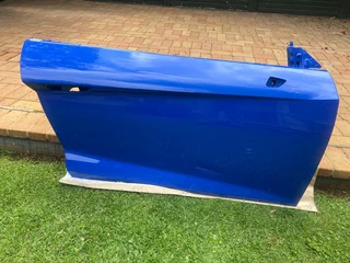 2022 AUDI R8 SPYDER DOOR SHELL RIGHT SIDE FOR SALE. IN PRISTINE CONDITION