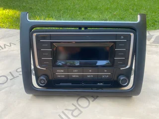 2020 VW CADDY RADIO FOR SALE. IN PRISTINE CONDITION