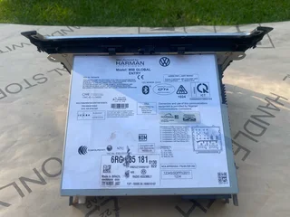 2020 VW CADDY RADIO FOR SALE. IN PRISTINE CONDITION