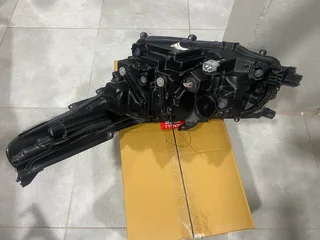 2023 TOYOTA FORTUNER BI-BEAM LED HEADLIGHT RIGHT SIDE FOR SALE. IN EXCELLENT CONDITION
