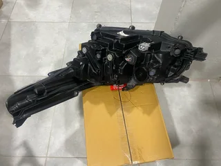 2023 TOYOTA FORTUNER BI-BEAM LED HEADLIGHT RIGHT SIDE FOR SALE. IN EXCELLENT CONDITION