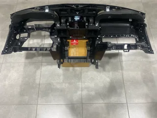 2025 MAHINDRA PIK UP S11 DASHBOARD FOR SALE. IN EXCELLENT CONDITION