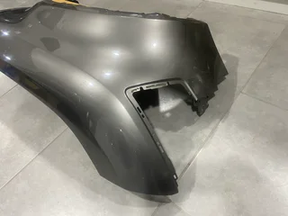 2022 LAND ROVER DEFENDER LEFT FRONT FENDER FOR SALE. IN PRISTINE CONDITION