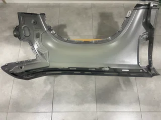 2022 LAND ROVER DEFENDER LEFT FRONT FENDER FOR SALE. IN PRISTINE CONDITION