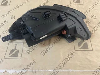 2024 HYUNDAI GRAND I10 HEADLIGHT RIGHT SIDE FOR SALE. IN PRISTINE CONDITION