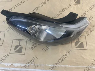 2024 HYUNDAI GRAND I10 HEADLIGHT RIGHT SIDE FOR SALE. IN PRISTINE CONDITION
