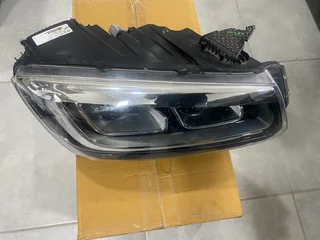 2022 TOYOTA URBAN CRUISER FULL LED HEADLIGHT RIGHT SIDE FOR SALE. IN EXCELLENT CONDITION
