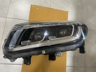 2022 TOYOTA URBAN CRUISER FULL LED HEADLIGHT LEFT SIDE FOR SALE. IN EXCELLENT CONDITION