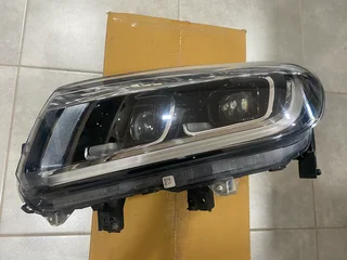 2022 TOYOTA URBAN CRUISER FULL LED HEADLIGHT LEFT SIDE FOR SALE. IN EXCELLENT CONDITION