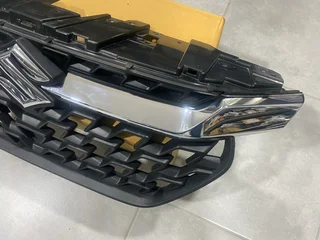 2025 SUZUKI FRONX RADIATOR GRILLE FOR SALE. IN PRISTINE CONDITION