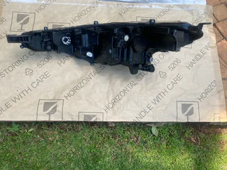 2024 TOYOTA COROLLA CROSS HYBRID FULL LED HEADLIGHT RIGHT SIDE FOR SALE. IN EXCELLENT CONDITION