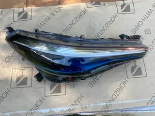 2024 TOYOTA COROLLA CROSS HYBRID FULL LED HEADLIGHT RIGHT SIDE FOR SALE. IN EXCELLENT CONDITION