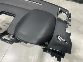 2024 TOYOTA COROLLA CROSS DASHBOARD FOR SALE. IN PRISTINE CONDITION