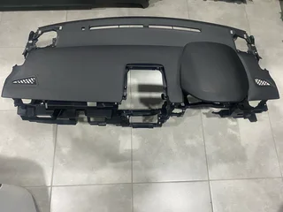 2024 TOYOTA COROLLA CROSS DASHBOARD FOR SALE. IN PRISTINE CONDITION