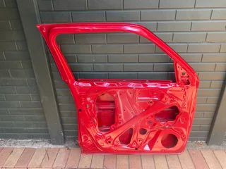 2025 SUZUKI SWIFT LEFT FRONT DOOR SHELL FOR SALE. IN PRISTINE CONDITION