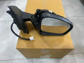 2024 NISSAN MAGNITE ELECTRONIC DOOR MIRROR RIGHT SIDE FOR SALE. IN EXCELLENT CONDITION