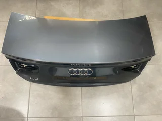 2014 AUDI A4 B8 BOOTLID SHELL FOR SALE. IN PRISTINE CONDITION