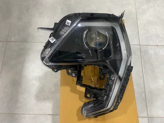 2025 Mahindra Xuv 3xo Led Headlight Left Side For Sale. In Excellent Condition