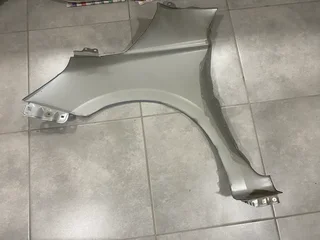 2025 SUZUKI SWIFT RIGHT FRONT FENDER FOR SALE. IN PRISTINE CONDITION