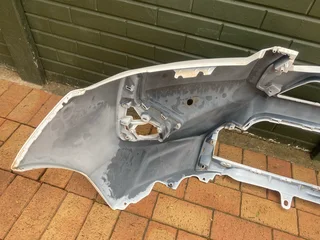 2025 TOYOTA HILUX GD-6 FRONT BUMPER FOR SALE. IN PRISTINE CONDITION