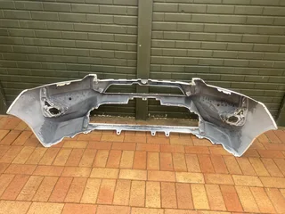 2025 TOYOTA HILUX GD-6 FRONT BUMPER FOR SALE. IN PRISTINE CONDITION