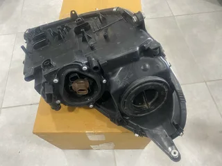 2005 MERCEDES BENZ SLK KOMPRESSOR HEADLIGHT LEFT SIDE FOR SALE. BRAND NEW