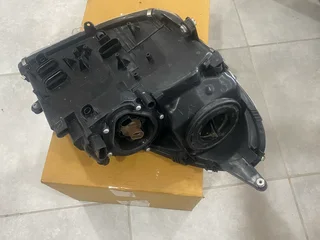 2005 MERCEDES BENZ SLK KOMPRESSOR HEADLIGHT LEFT SIDE FOR SALE. BRAND NEW