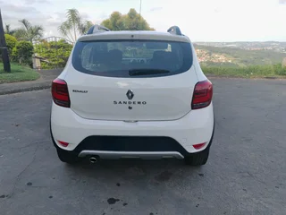 2018 renault sandero stepway R89900