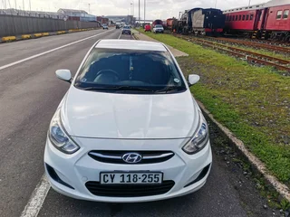 Hyundai accent 2015