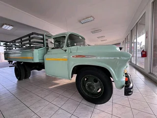 1956 CHEVROLET 4400
