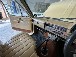 TOYOTA HILUX ORIGINAL