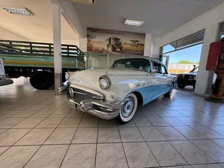 BUICK ROADMASTER 1956