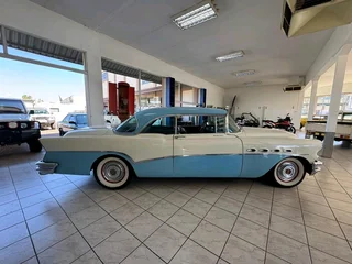 BUICK ROADMASTER 1956