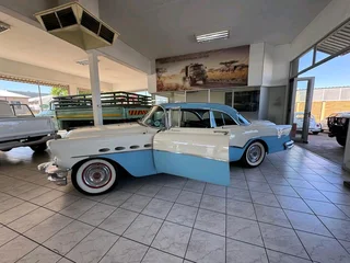 BUICK ROADMASTER 1956