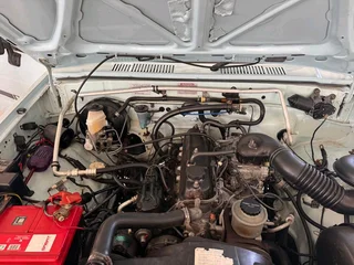 TOYOTA HILUX 4X4 DOUBLE CAB