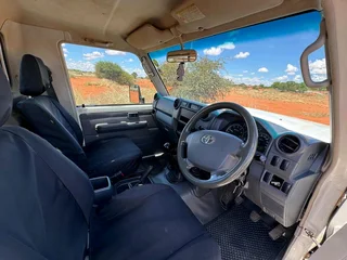 TOYOTA LAND CRUISER 4.2 DIESEL