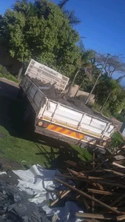 Truck for hire rubble removal