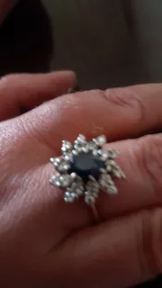 Sapphire diamond ring