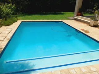 Looking for job as garden boy or a house keeper