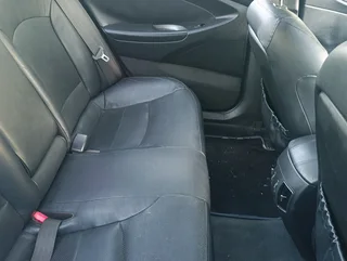 Hyundai Sonata only 93,000km