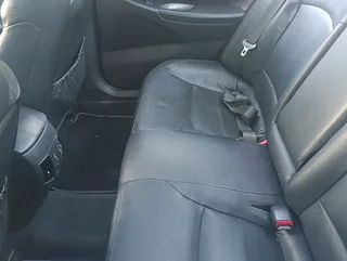 Hyundai Sonata only 93,000km